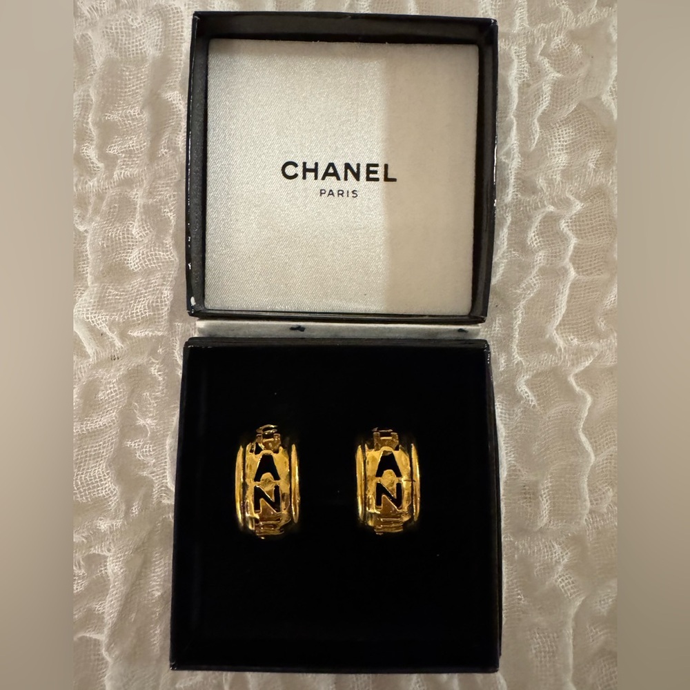 Vintage CHANEL Gold Logo Hoop clip on Earrings